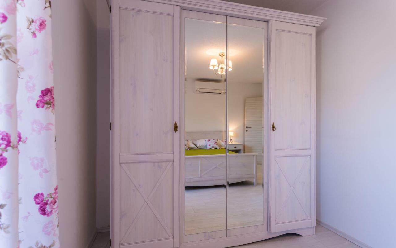 Villa Mulberry Milohnici 외부 사진
