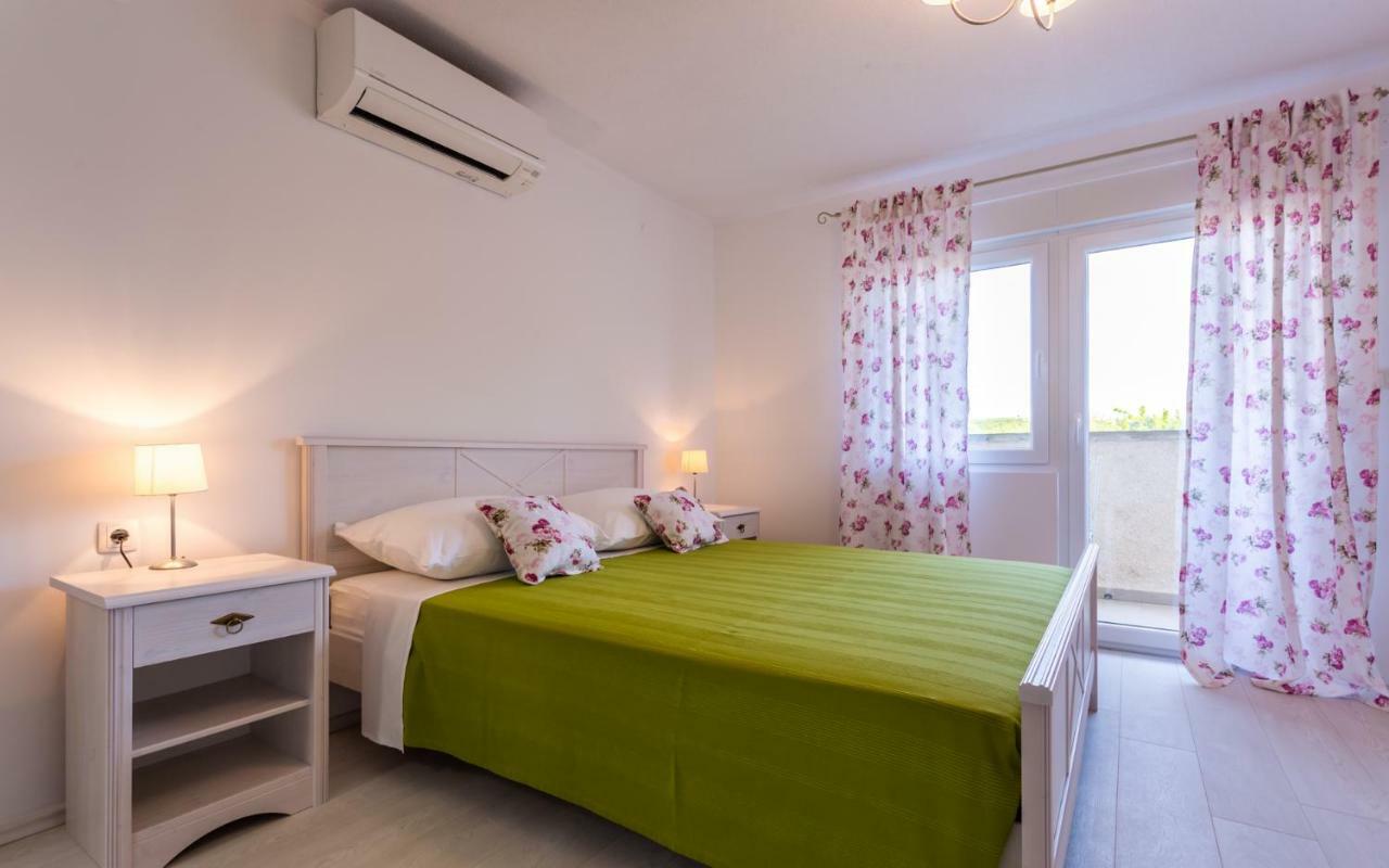 Villa Mulberry Milohnici 외부 사진