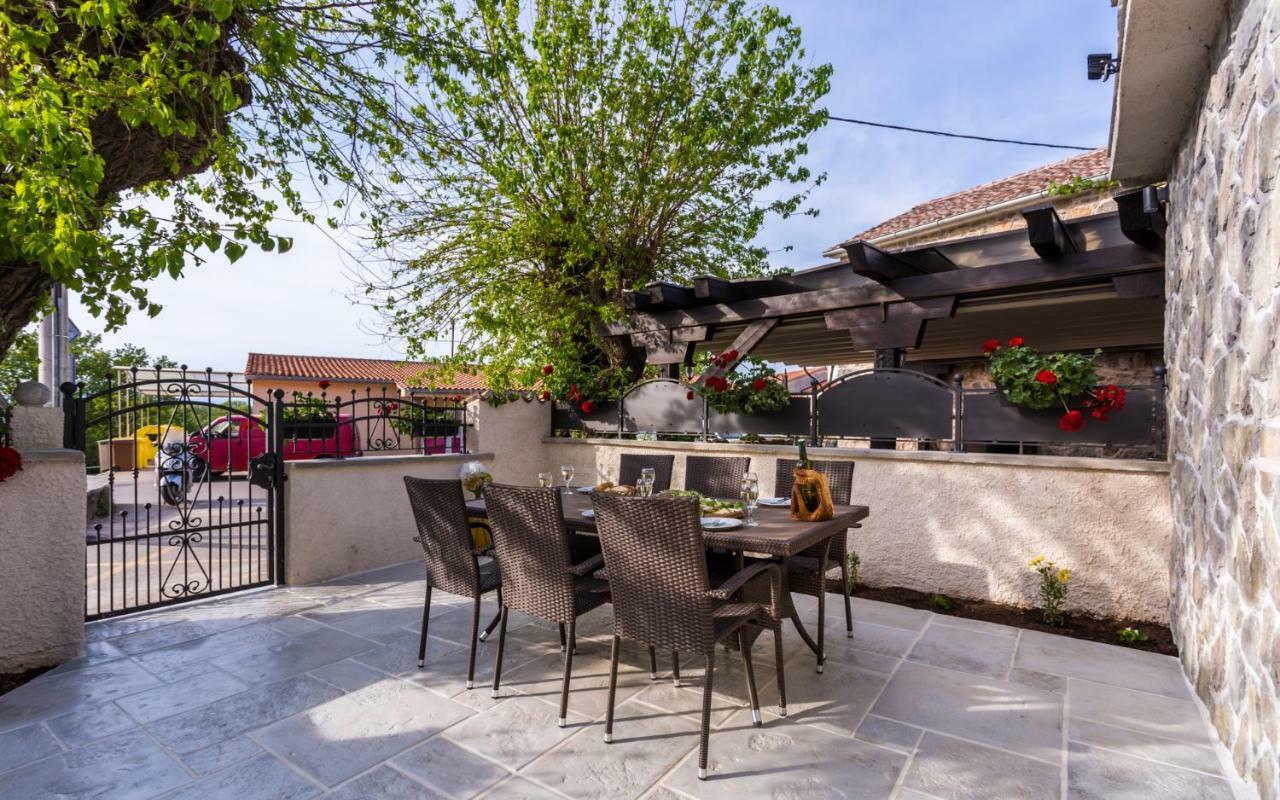 Villa Mulberry Milohnici 외부 사진