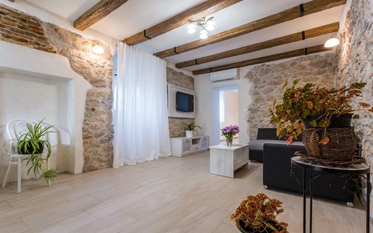 Villa Mulberry Milohnici 외부 사진