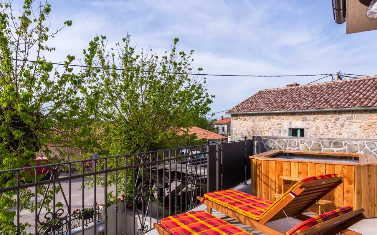 Villa Mulberry Milohnici 외부 사진